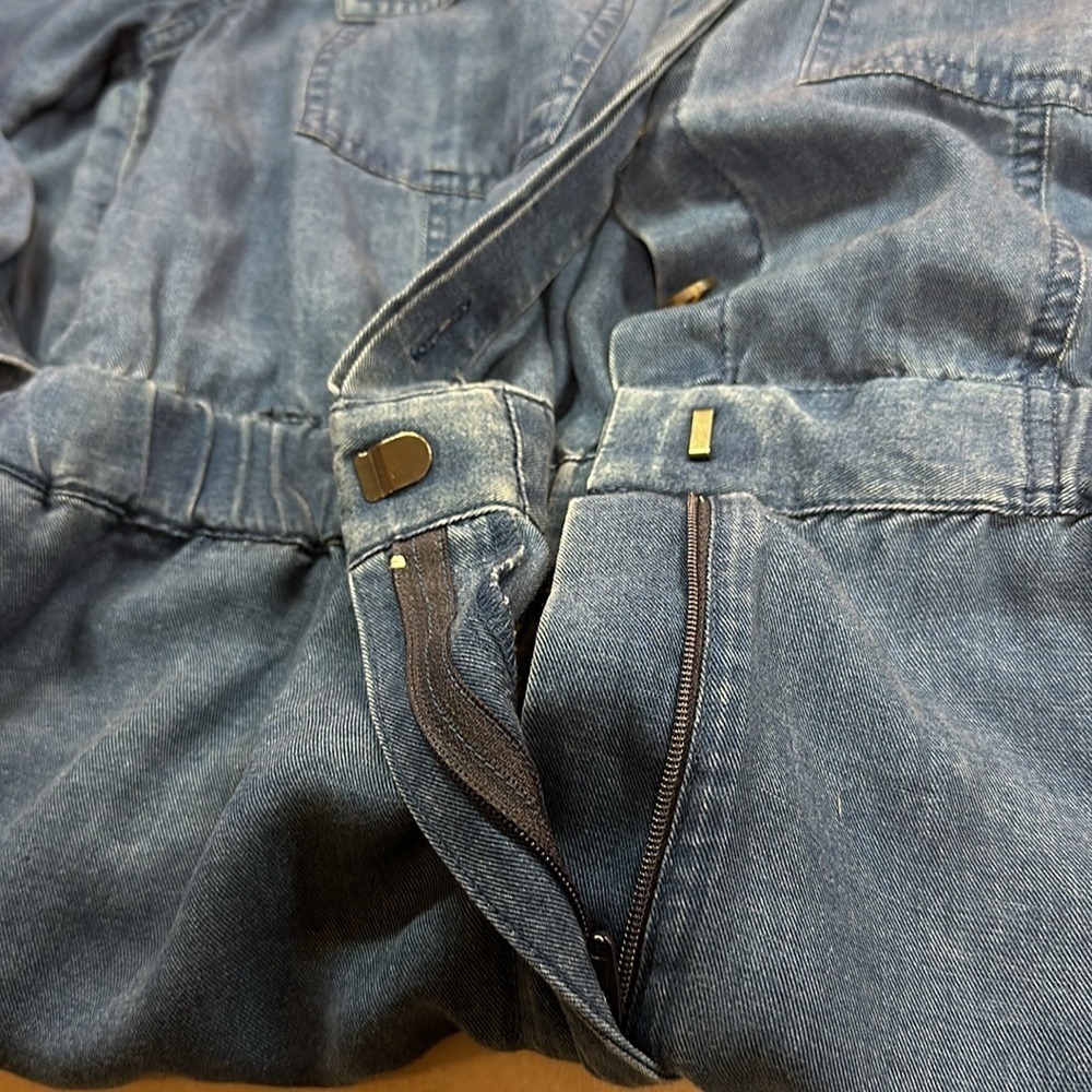 Banana Republic Tencil Blue Denim Longsleeved Jogger Flight Jumpsuit Size 8 NWOT - Picture 8 of 10